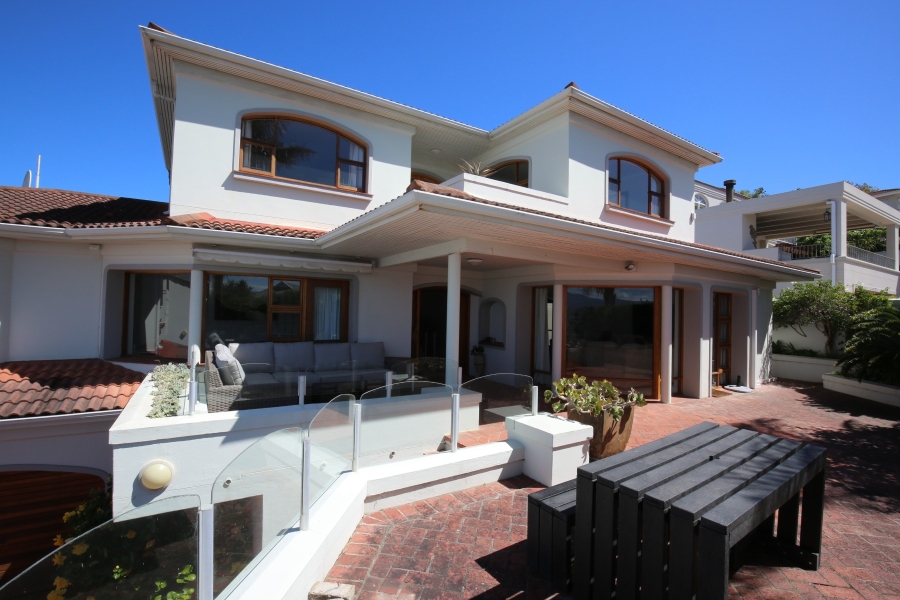 4 Bedroom Property for Sale in Bowtie Western Cape